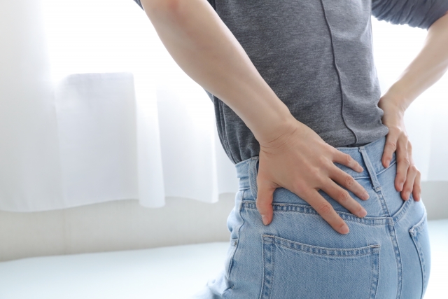 慢性腰痛が整形外科で治らない本当の理由